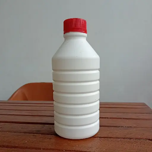 Botol HDPE Madu 1.500 ml Putih Doff